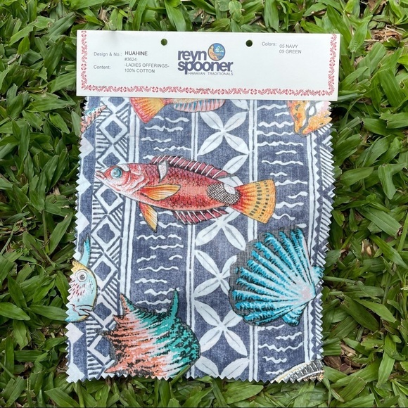 Vintage Reyn Spooner Huahine Hawaiian 2 Fabric Swatch Sample Craft Sewing - Picture 6 of 10